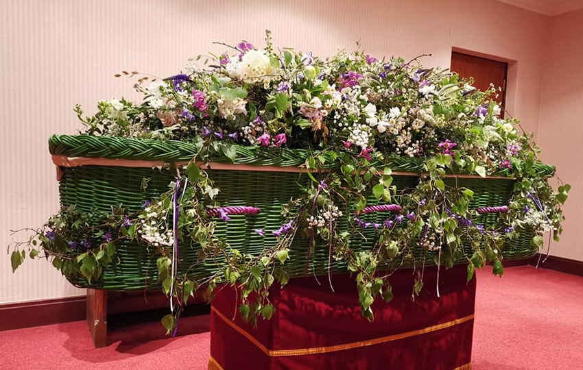Casket Spray and Foliage Garlands at Peasgood and Skeates Funeral Directors