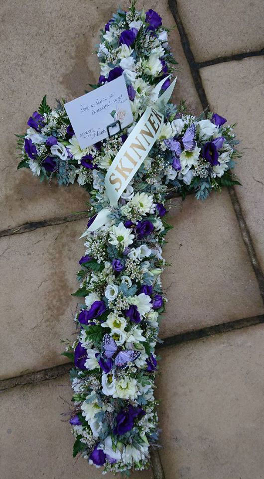 3ft Based Cross using a selection of different flowers
